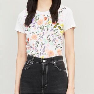 Alice & Olivia RYLYN crew neck t-Shirt floral embroidery embellishments Sz XS